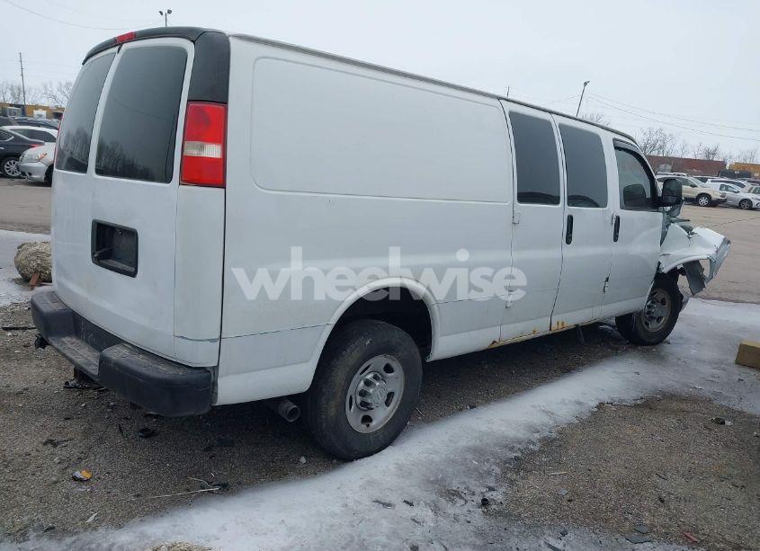 Photo 4 of 2015 Chevrolet Express 3500 WORK VAN (VIN 1GCZGUCG1F1101005)