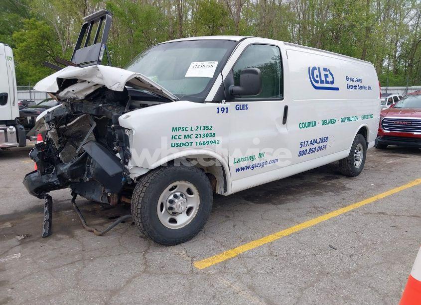 Photo 2 of 2015 Chevrolet Express 3500 WORK VAN (VIN 1GCZGUCG3F1279191)