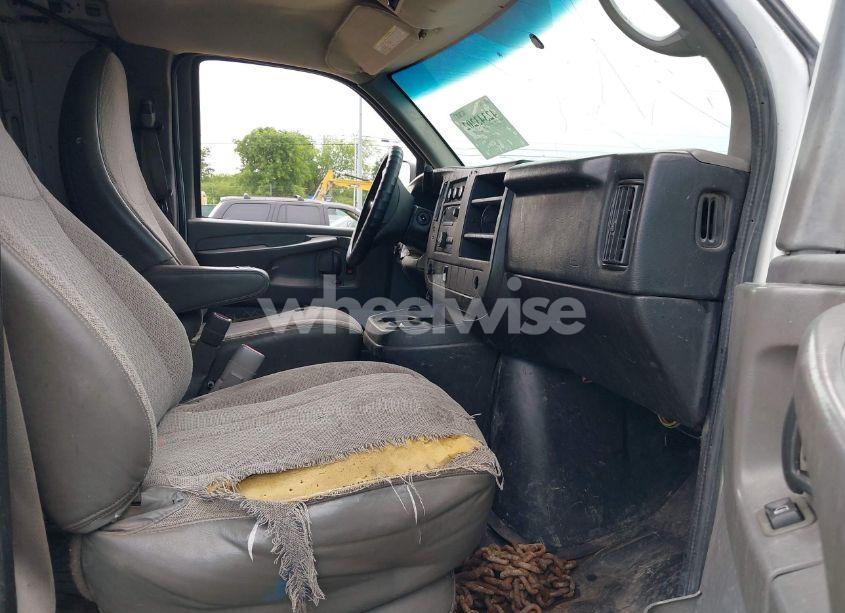 Photo 5 of 2014 Chevrolet Express 3500 WORK VAN (VIN 1GCZGUCG7E1126151)