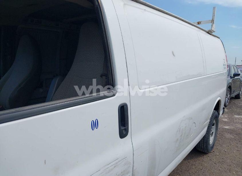 Photo 6 of 2014 Chevrolet Express 3500 WORK VAN (VIN 1GCZGUCG7E1126151)