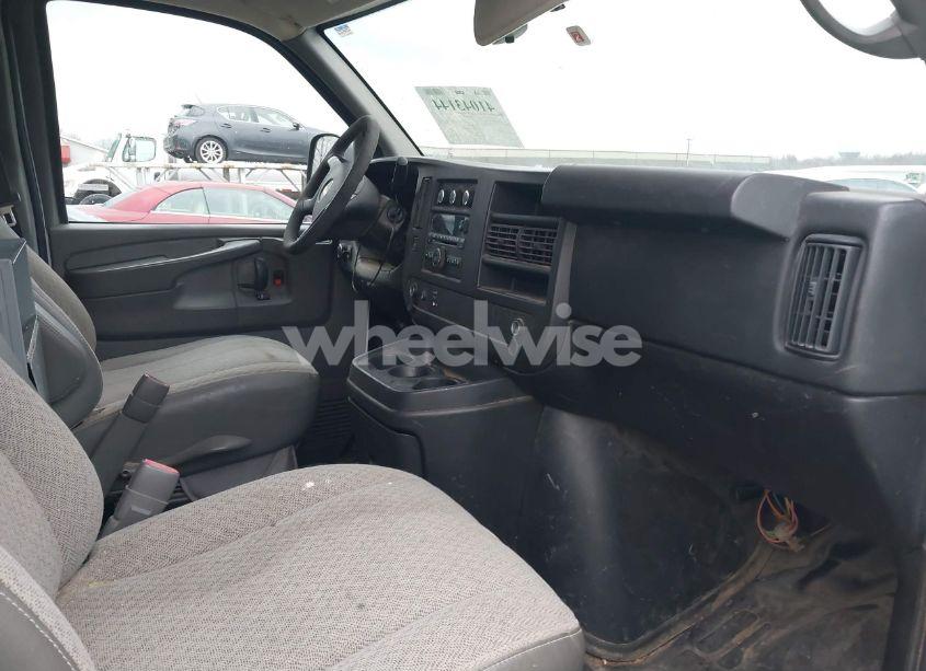 Photo 5 of 2014 Chevrolet Express 3500 WORK VAN (VIN 1GCZGUCGXE1130646)