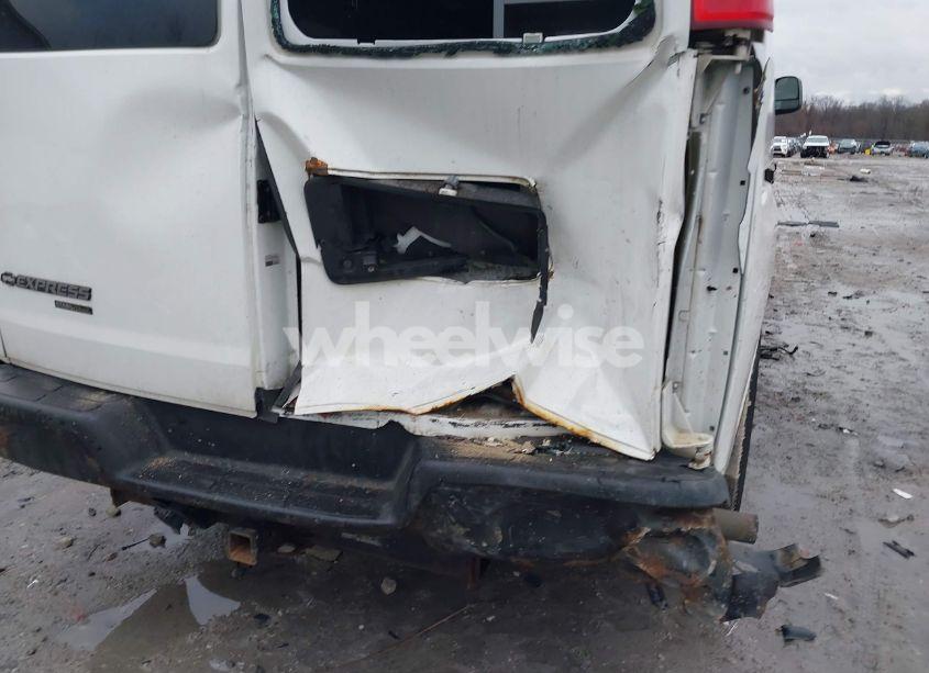 Photo 6 of 2014 Chevrolet Express 3500 WORK VAN (VIN 1GCZGUCGXE1130646)