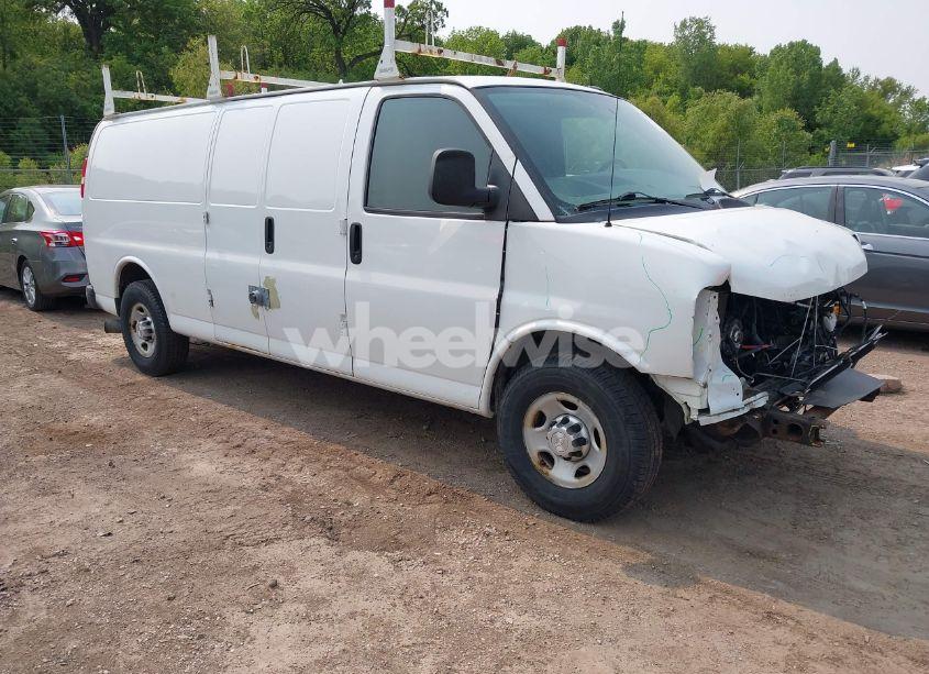 2015 Chevrolet Express 3500 DIESEL (VIN 1GCZGUCL0F1216384) main photo
