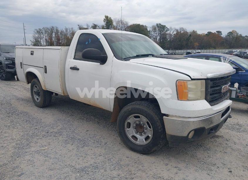 2011 Gmc Sierra 2500HD WORK TRUCK (VIN 1GD01ZCG9BF118179) main photo