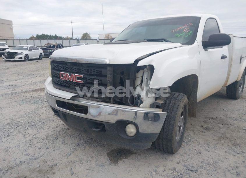 Photo 6 of 2011 Gmc Sierra 2500HD WORK TRUCK (VIN 1GD01ZCG9BF118179)