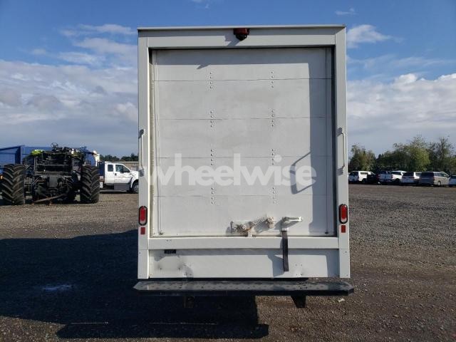 Photo 10 of 2023 GMC SAVANA CUTAWAY G3500 (VIN 1GD07RF74P1243928)