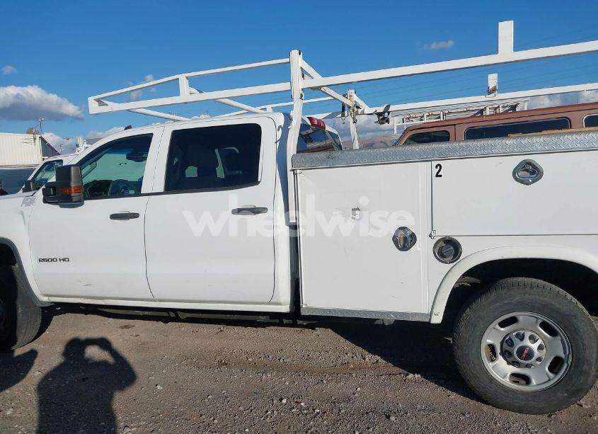 Photo 15 of 2018 Gmc Sierra 2500HD (VIN 1GD11REG6JF263597)
