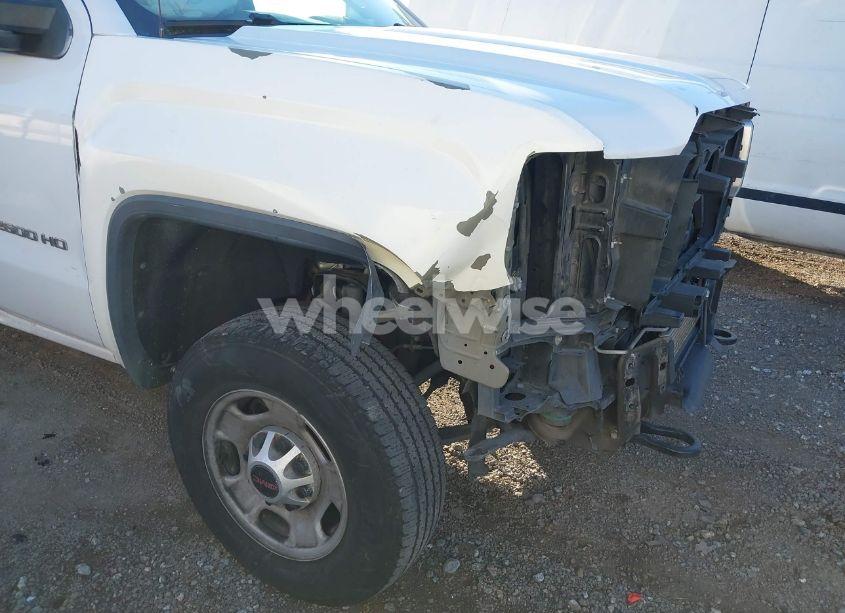 Photo 18 of 2018 Gmc Sierra 2500HD (VIN 1GD11REG6JF263597)