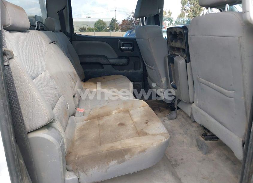 Photo 8 of 2018 Gmc Sierra 2500HD (VIN 1GD11REG6JF263597)