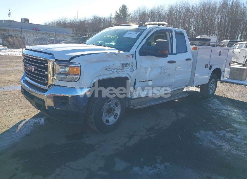 Photo 2 of 2016 Gmc Sierra 2500HD (VIN 1GD21REG6GZ322238)