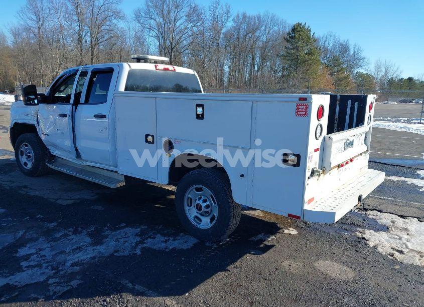 Photo 3 of 2016 Gmc Sierra 2500HD (VIN 1GD21REG6GZ322238)