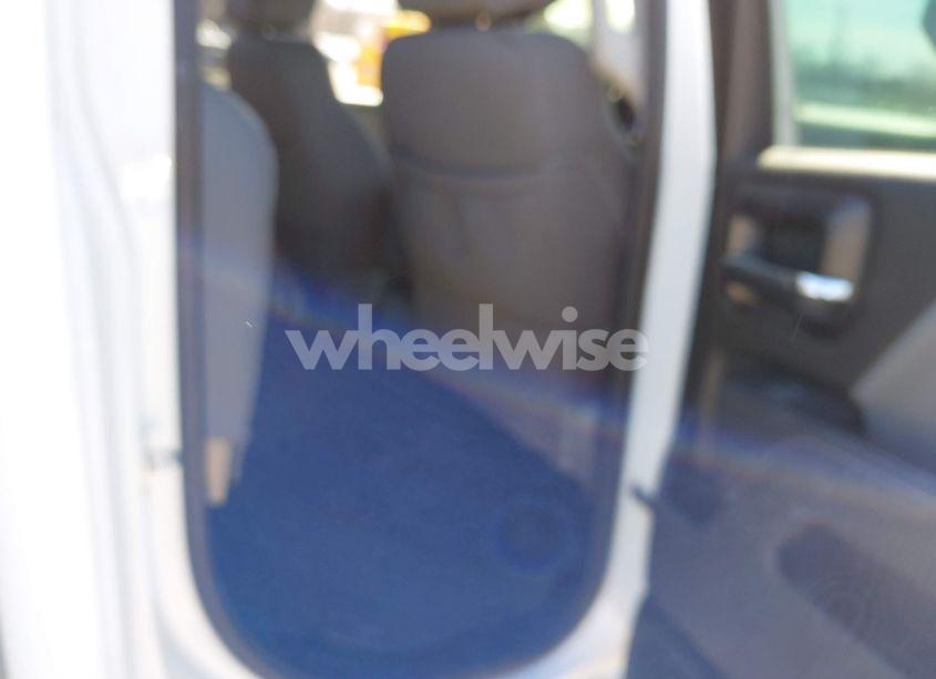 Photo 8 of 2015 Gmc Sierra 2500HD (VIN 1GD21XEG1FZ116733)