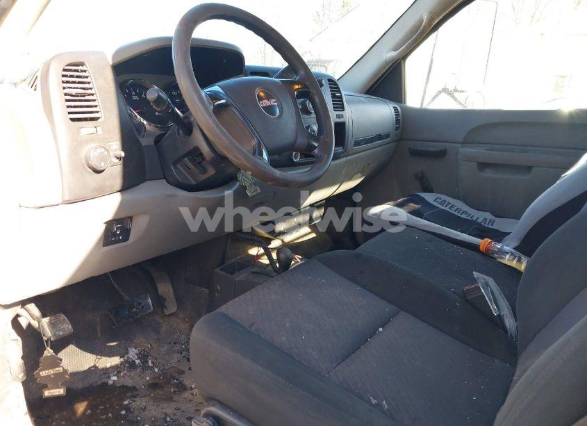Photo 7 of 2011 Gmc Sierra 3500HD CHASSIS WORK TRUCK (VIN 1GD322CG3BF149025)