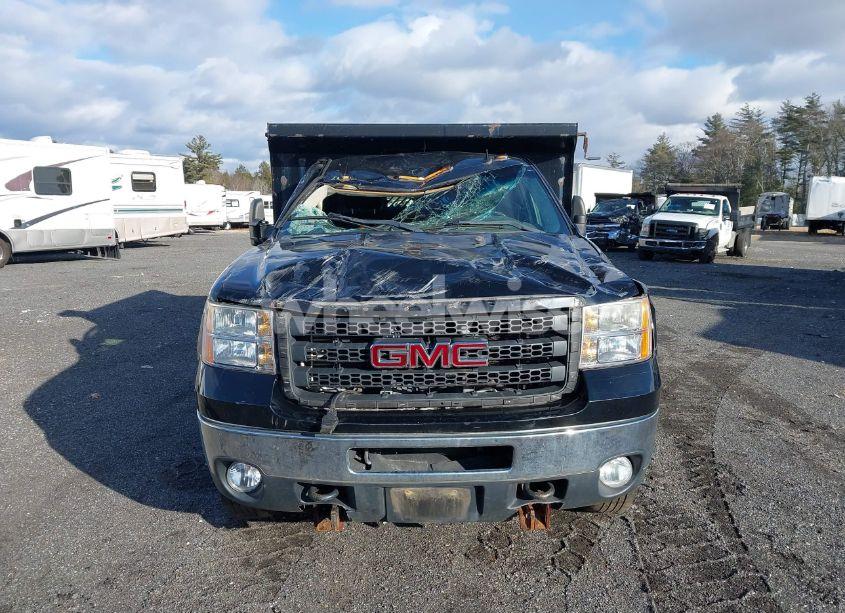 Photo 12 of 2011 Gmc Sierra 3500HD CHASSIS SLE (VIN 1GD323CL2BF105889)
