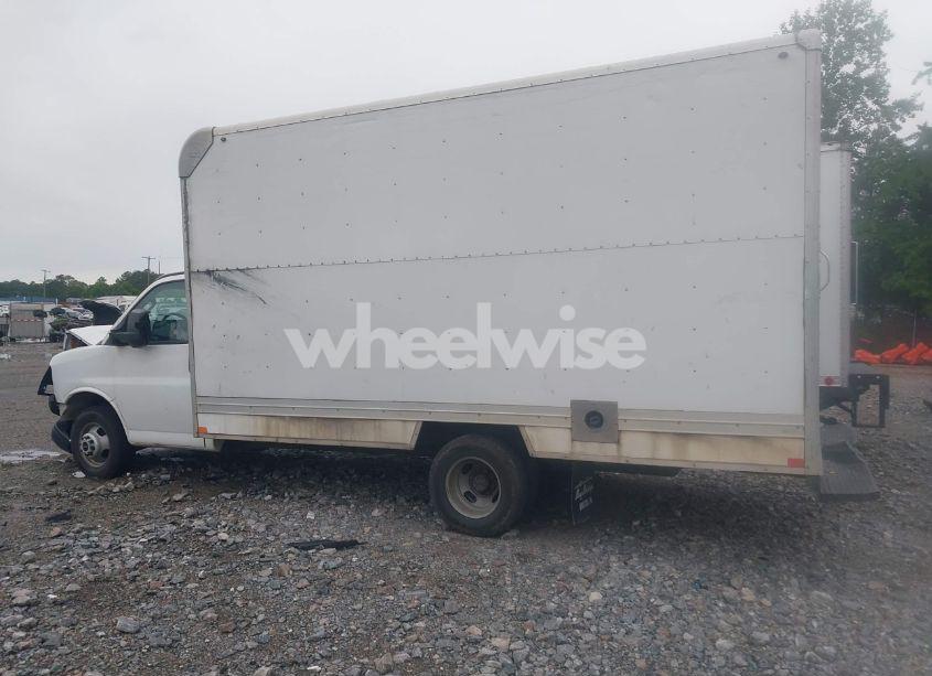 Photo 3 of 2017 Gmc Savana CUTAWAY WORK VAN (VIN 1GD37SCG9H1108017)