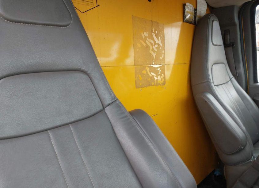 Photo 8 of 2017 Gmc Savana CUTAWAY WORK VAN (VIN 1GD37TCG2H1910320)