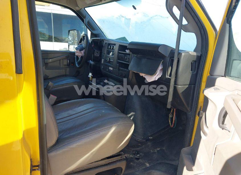 Photo 7 of 2017 Gmc Savana CUTAWAY WORK VAN (VIN 1GD37TCGXH1178163)