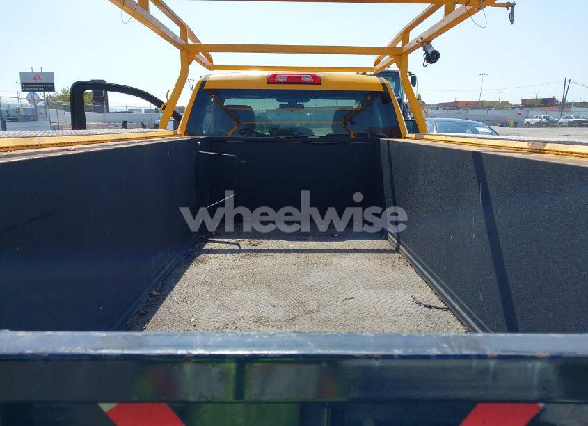 Photo 6 of 2020 Gmc Sierra 3500HD CHASSIS (VIN 1GD38PE76LF236895)