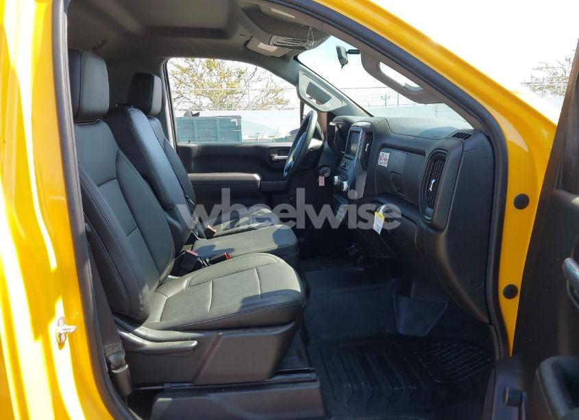 Photo 7 of 2020 Gmc Sierra 3500HD CHASSIS (VIN 1GD38PE76LF236895)