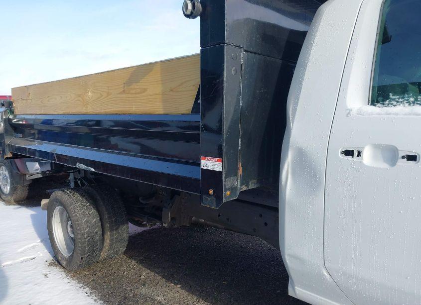 Photo 18 of 2023 Gmc Sierra 3500HD CHASSIS PRO (VIN 1GD39SEY1PF175034)