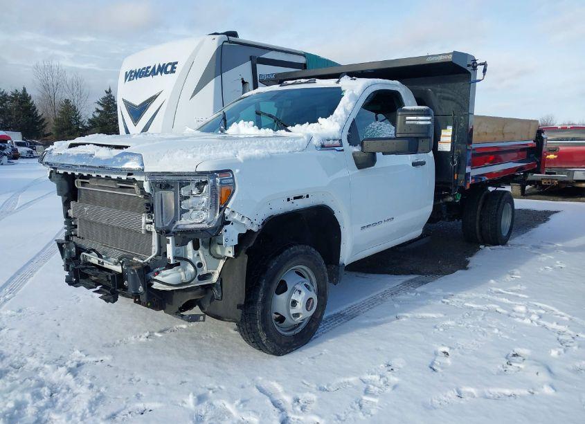 Photo 2 of 2023 Gmc Sierra 3500HD CHASSIS PRO (VIN 1GD39SEY1PF175034)