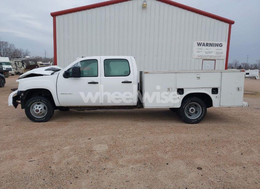 Photo 15 of 2011 Gmc Sierra 3500HD CHASSIS WORK TRUCK (VIN 1GD412CL9BF198430)