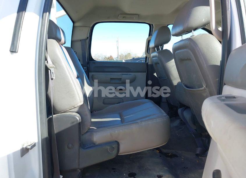 Photo 6 of 2011 Gmc Sierra 3500HD CHASSIS WORK TRUCK (VIN 1GD412CL9BF198430)