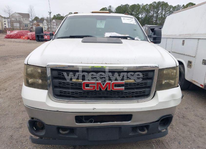Photo 12 of 2011 Gmc Sierra 3500HD CHASSIS WORK TRUCK (VIN 1GD422CL4BF250639)