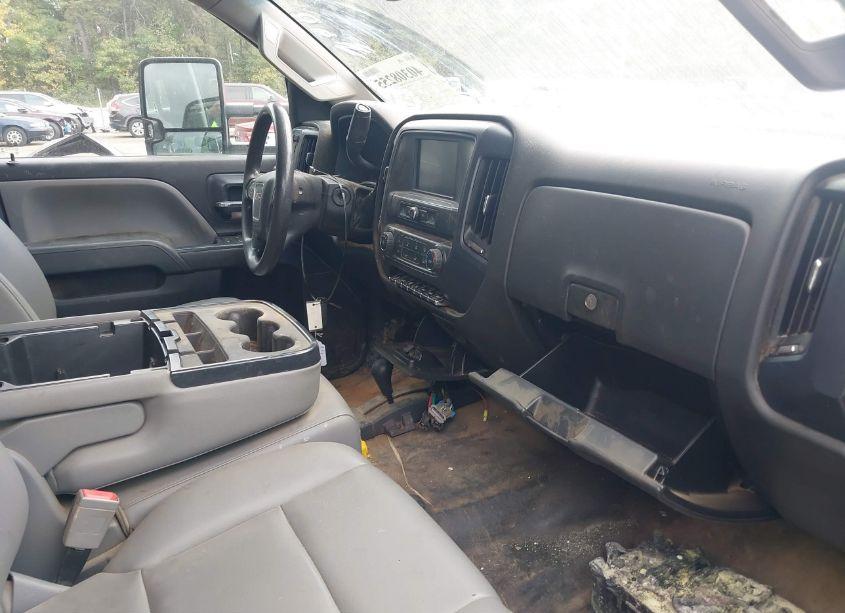 Photo 5 of 2019 Gmc Sierra 3500HD CHASSIS (VIN 1GD42TCY7KF145014)