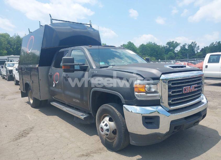 2017 Gmc Sierra 3500HD CHASSIS (VIN 1GD42VCY7HF180348) main photo