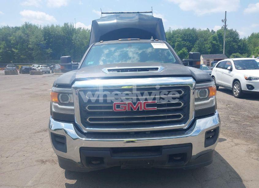 Photo 12 of 2017 Gmc Sierra 3500HD CHASSIS (VIN 1GD42VCY7HF180348)