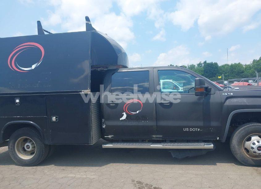 Photo 13 of 2017 Gmc Sierra 3500HD CHASSIS (VIN 1GD42VCY7HF180348)
