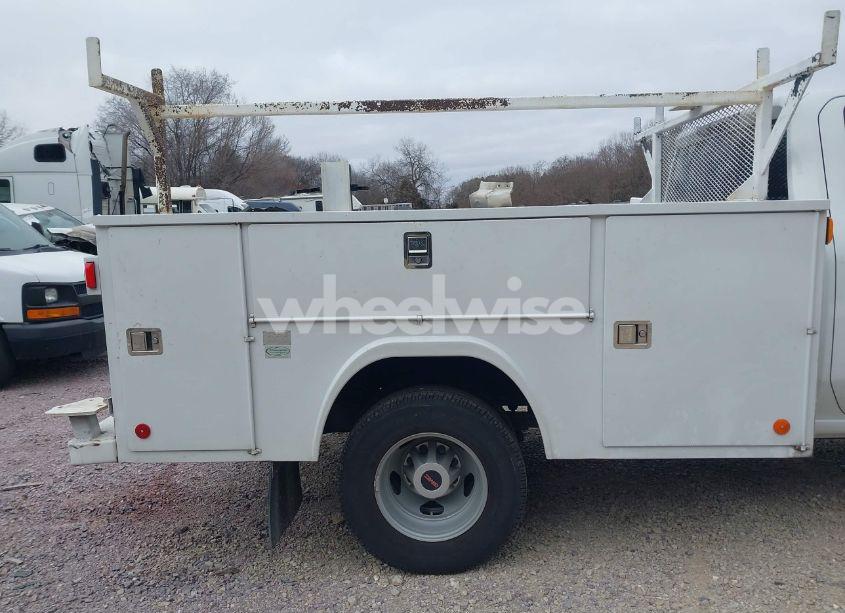 Photo 14 of 2023 Gmc Sierra 3500HD CHASSIS PRO (VIN 1GD49SE73PF109404)