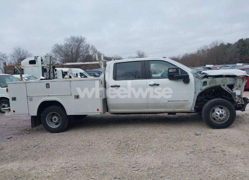 Photo 16 of 2023 Gmc Sierra 3500HD CHASSIS PRO (VIN 1GD49SE73PF109404)