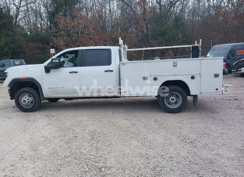 Photo 17 of 2023 Gmc Sierra 3500HD CHASSIS PRO (VIN 1GD49SE73PF109404)