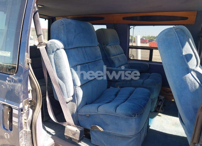 Photo 8 of 1999 Gmc Safari YF7 UPFITTER PACKAGE (VIN 1GDDM19W7XB507863)