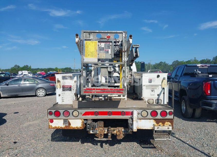 Photo 8 of 2005 Gmc C5500 N/A (VIN 1GDE5C1E75F901711)