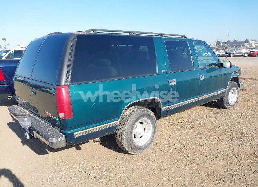 Photo 4 of 1996 Gmc Suburban C1500 (VIN 1GDEC16R5TJ742543)