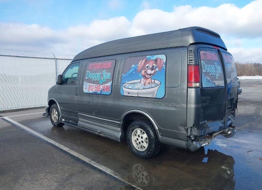 Photo 3 of 1998 Gmc Savana RV (VIN 1GDFG15R4W1056685)