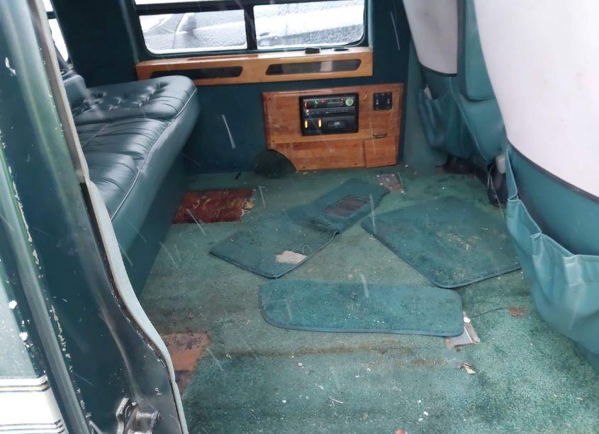 Photo 8 of 1996 Gmc Savana RV G1500 (VIN 1GDFG15R5T1000881)