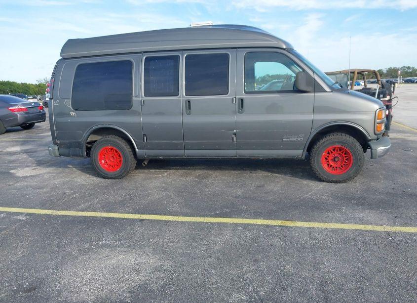 Photo 6 of 1998 Gmc Savana RV (VIN 1GDFG15RXW1057825)