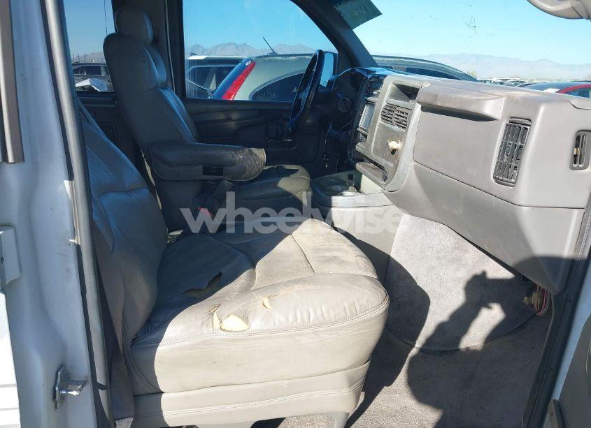 Photo 5 of 2004 Gmc Savana UPFITTER (VIN 1GDFG15T741231326)