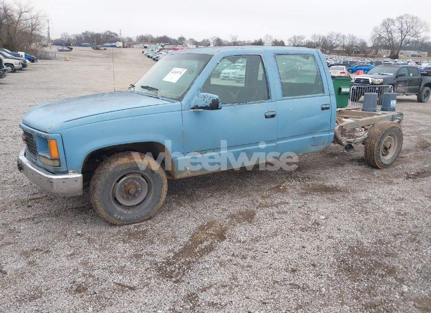 Photo 2 of 1994 Gmc Sierra C3500 (VIN 1GDGC33K5RJ743941)