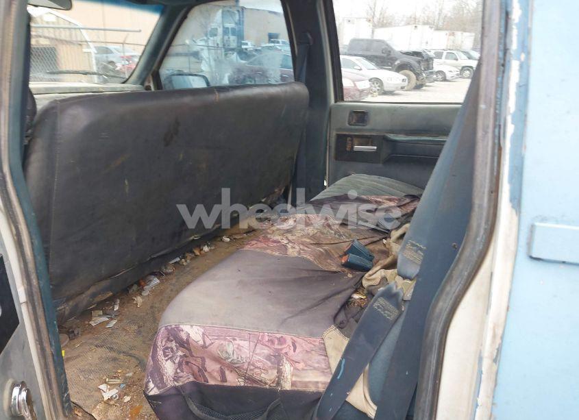 Photo 8 of 1994 Gmc Sierra C3500 (VIN 1GDGC33K5RJ743941)