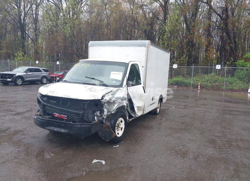 Photo 2 of 2006 Gmc Savana CUTAWAY WORK VAN (VIN 1GDGG31V561903345)