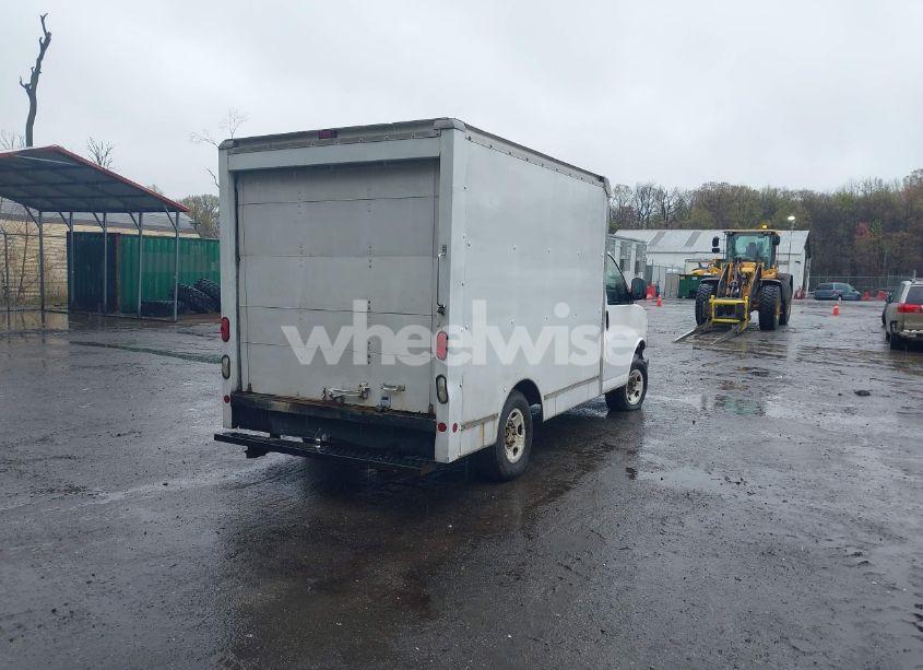 Photo 4 of 2006 Gmc Savana CUTAWAY WORK VAN (VIN 1GDGG31V561903345)