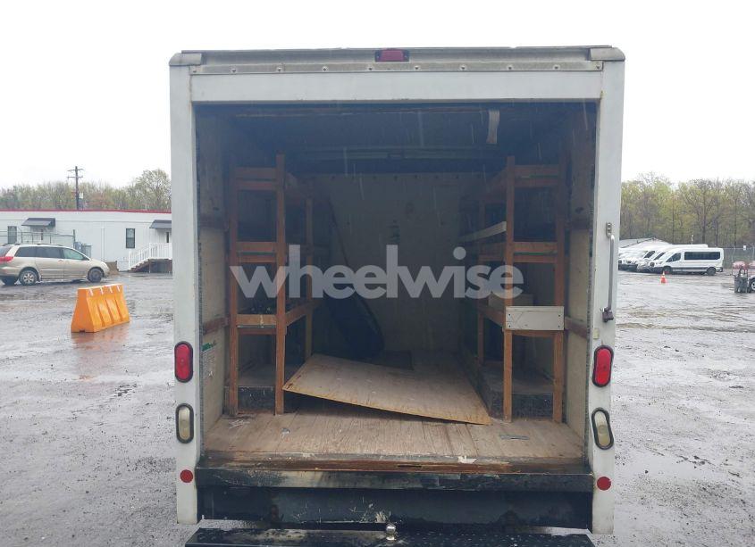 Photo 7 of 2006 Gmc Savana CUTAWAY WORK VAN (VIN 1GDGG31V561903345)