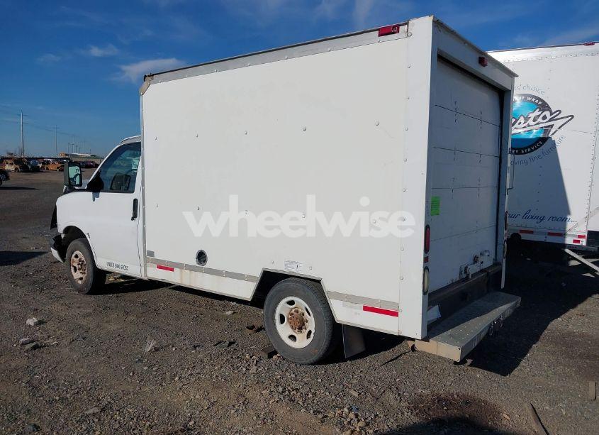 Photo 3 of 2003 Gmc Savana 3500 3500 (VIN 1GDGG31VX31904549)