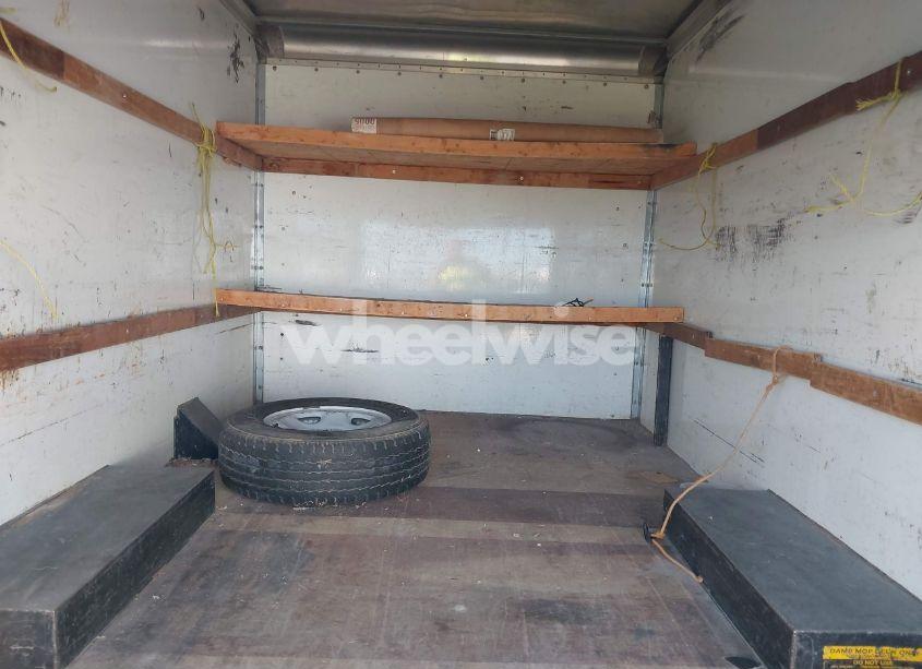 Photo 6 of 2003 Gmc Savana 3500 3500 (VIN 1GDGG31VX31904549)