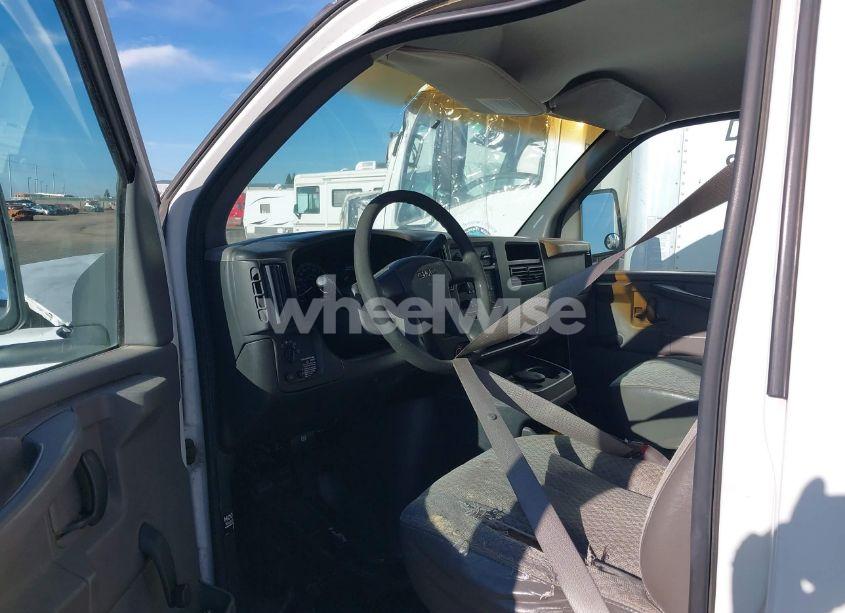 Photo 7 of 2003 Gmc Savana 3500 3500 (VIN 1GDGG31VX31904549)